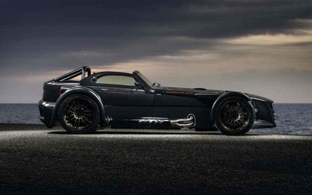 D8 GTO Bare Naked Carbon Edition